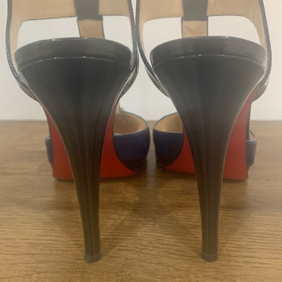 Cristian Louboutin pumps - Picture 11 of 16